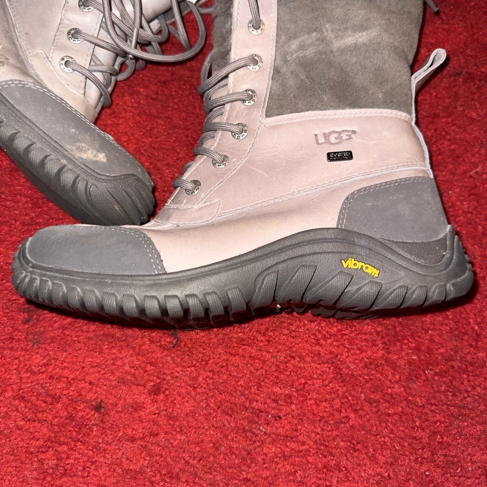 COPY - Ugg  Adirondack snowboots - Picture 5 of 5